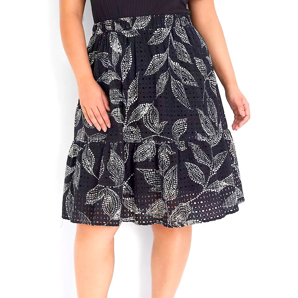 NWT Lane Bryant Eyelet Print Skirt, size 14/16